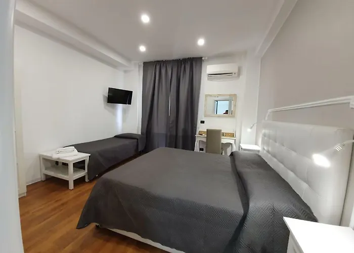 Piazza Carmine 3* Reggio Calabria